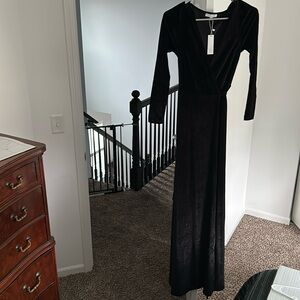 NWT Baltic Born Esmeralda Black Velvet Long Sleeve Wrap Maxi Dress